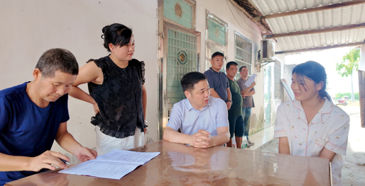 李智勇走访慰问结对帮扶户